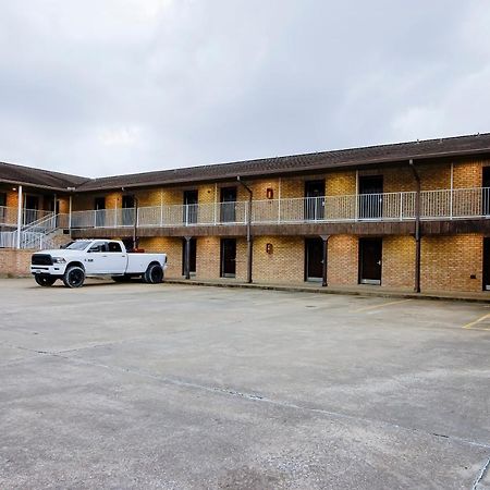 Oyo Pinewood Inn & Suites Silsbee Zewnętrze zdjęcie